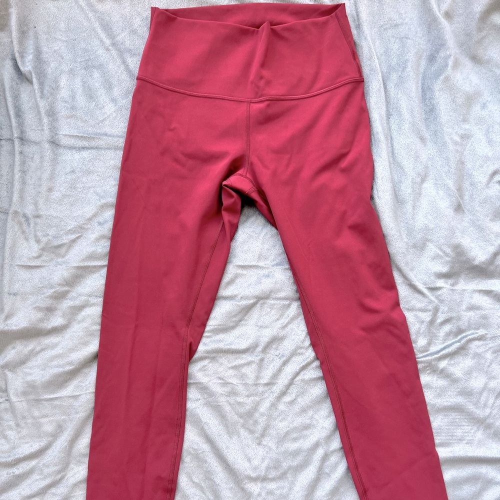 Lululemon Wunder Train High-Rise Tight 28"